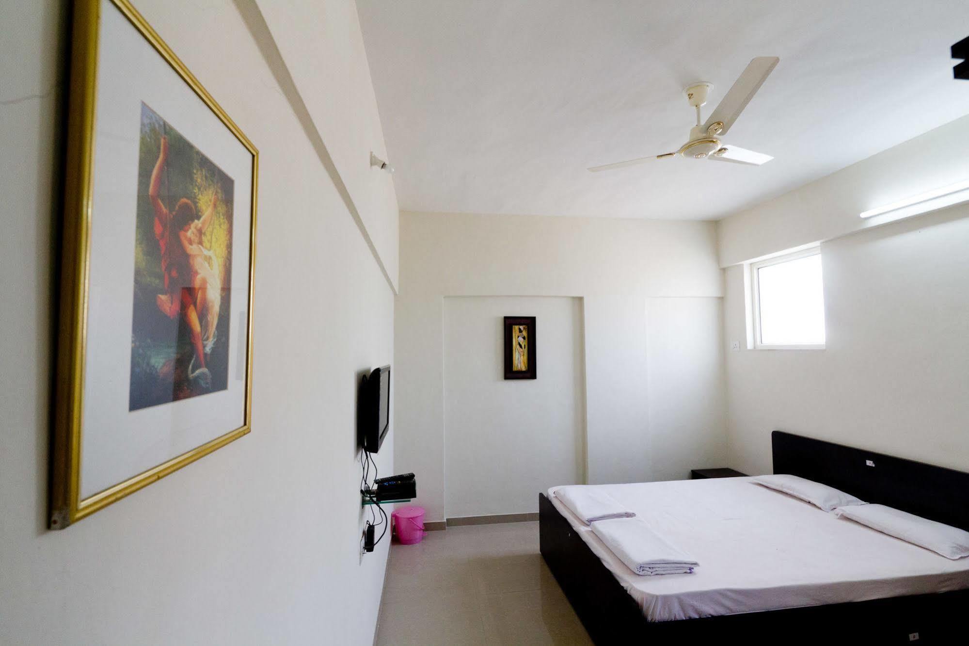Amigo Serviced Apartments Baner Pune Eksteriør bilde